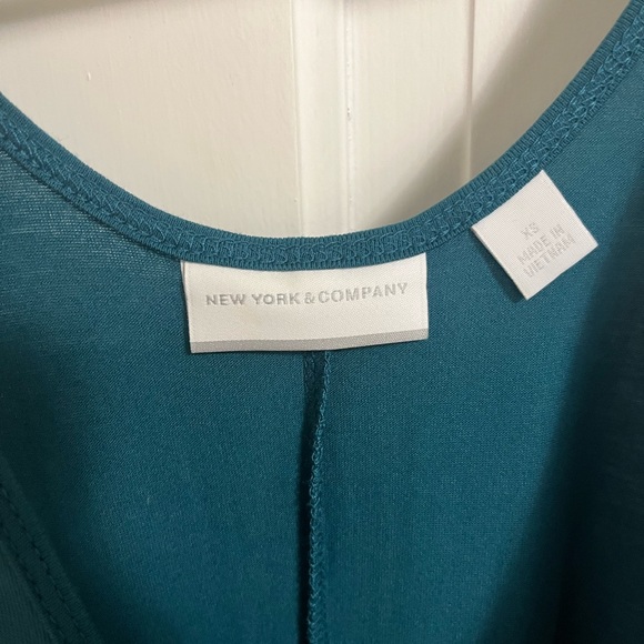 Dress - Picture 2 of 4